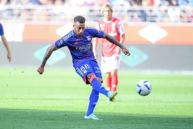 拉卡泽特呼吁法国队征召托利索：蓝色真的很适合他，有人在听吗