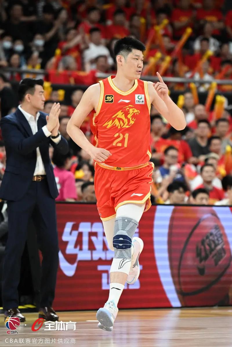 胡金秋谈与吉林比赛决定背后的球队评估作为队长要以身作则_CBA直播