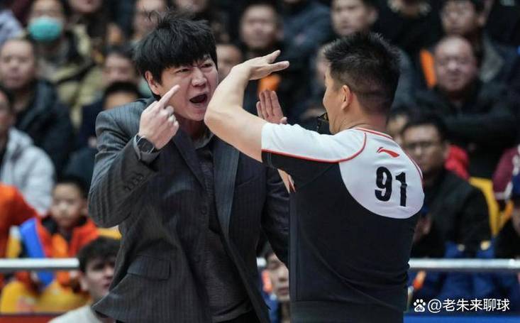 媒体人：广州细节有点粗糙打强队关键球抓不住机会防守易出问题