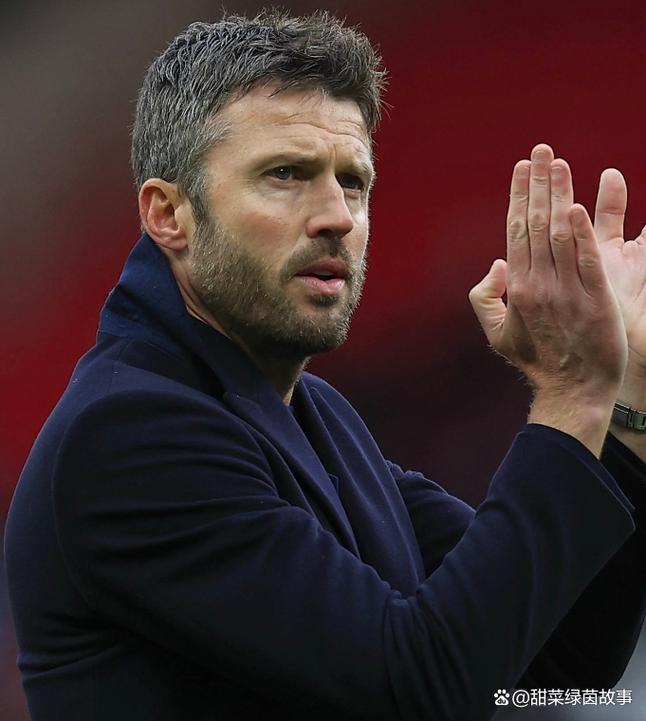 记者：马奎尔留队已达原则性协议，同时曼联会寻找新的年轻中卫