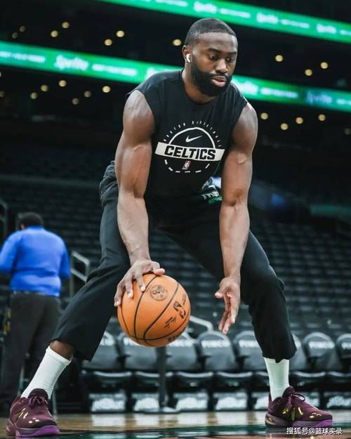 杰伦布朗：主场击败联盟第1的队伍感觉太棒了我太想赢下这场了