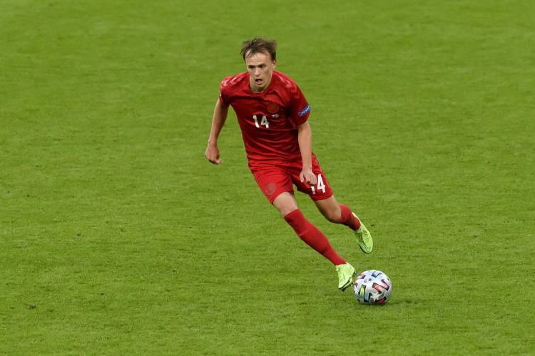 终于破僵！达姆斯高破门，丹麦10领先北马其顿