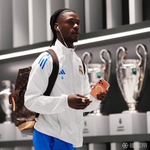 也是假的记者：皇马检查错卡马文加脚踝是不实传闻